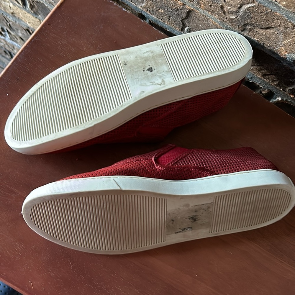 Nice And Comfortable Like New - image 4